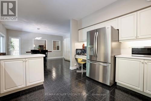 1505 Indian Road, Mississauga (Lorne Park), ON - Indoor Photo Showing Kitchen