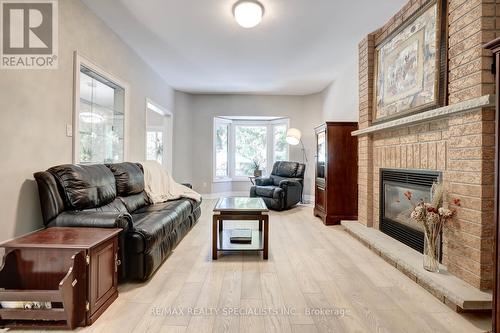 1505 Indian Road, Mississauga (Lorne Park), ON - Indoor Photo Showing Living Room With Fireplace