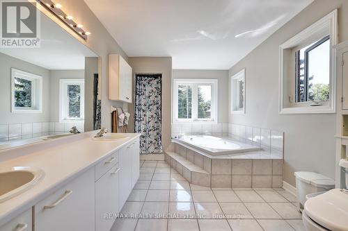 1505 Indian Road, Mississauga (Lorne Park), ON - Indoor Photo Showing Bathroom