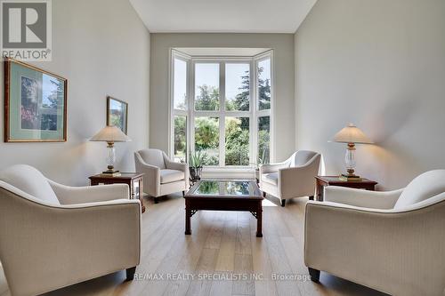 1505 Indian Road, Mississauga (Lorne Park), ON - Indoor Photo Showing Living Room