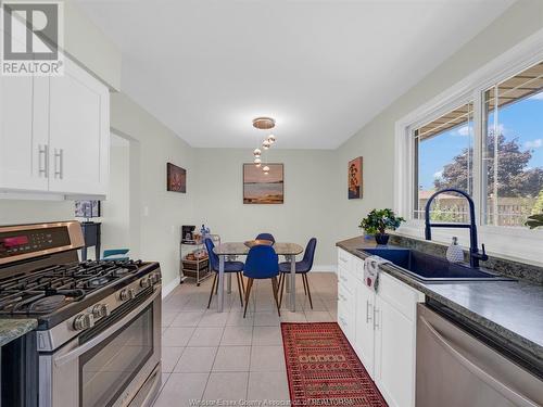 5830 Queen Elizabeth, Windsor, ON - Indoor Photo Showing Kitchen