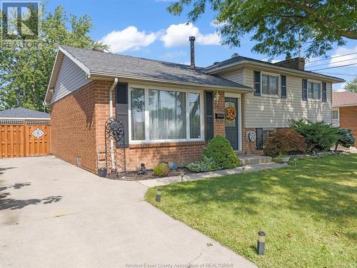 5830 Queen Elizabeth, Windsor, ON - Outdoor