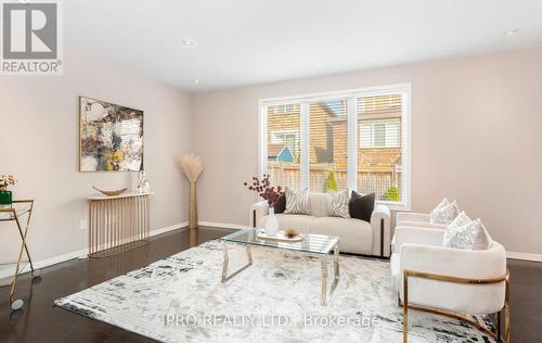 255 Cochrane Terrace, Milton, ON - Indoor Photo Showing Living Room