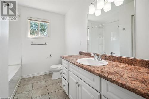 1165 13Th Avenue E, Owen Sound, ON - Indoor Photo Showing Bathroom