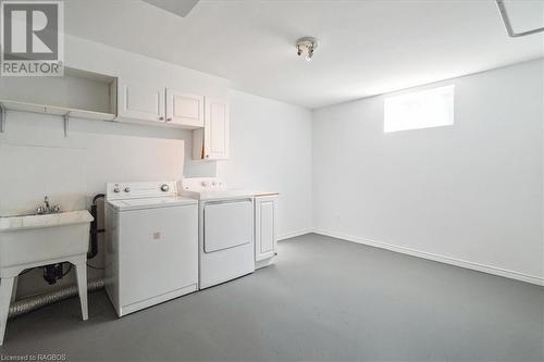 1165 13Th Avenue E, Owen Sound, ON - Indoor Photo Showing Laundry Room