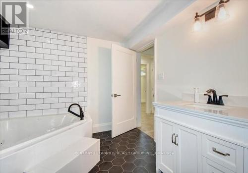 32534 Highway 62 N, Hastings Highlands, ON - Indoor Photo Showing Bathroom