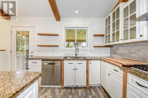 32534 Highway 62 N, Hastings Highlands, ON - Indoor Photo Showing Kitchen With Double Sink