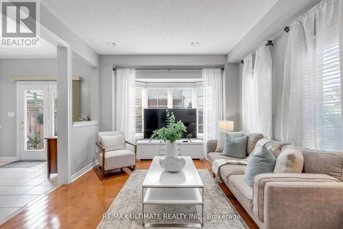 134 Wharnsby Drive W, Toronto (Rouge), ON - Indoor Photo Showing Living Room