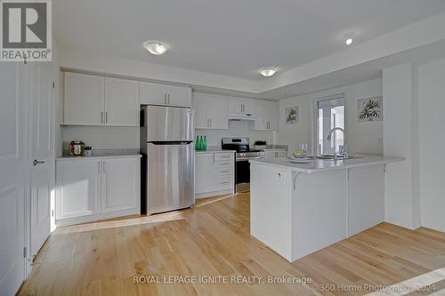 1 D Lookout Drive, Clarington (Bowmanville), ON - Indoor Photo Showing Kitchen