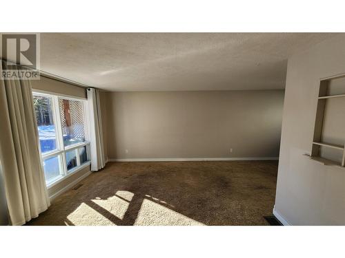 128 Red Willow Avenue, Tumbler Ridge, BC - Indoor Photo Showing Other Room