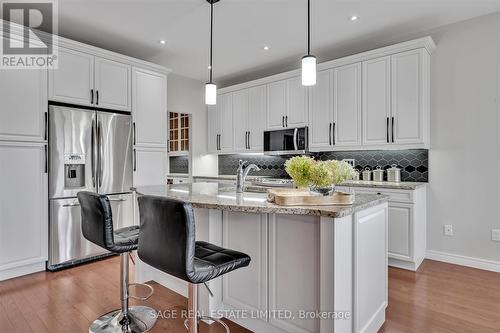 103 South Harbour Drive, Kawartha Lakes, ON - Indoor Photo Showing Kitchen With Upgraded Kitchen