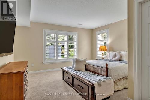 103 South Harbour Drive, Kawartha Lakes, ON - Indoor Photo Showing Bedroom