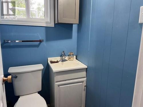 62 Bakers Bay Road, Alban, ON - Indoor Photo Showing Bathroom