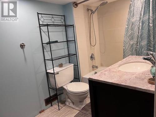 62 Bakers Bay Road, Alban, ON - Indoor Photo Showing Bathroom