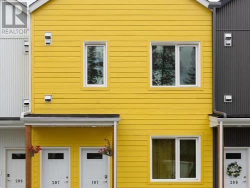 107-2009 Centennial Street, Whitehorse, YT - Outdoor With Exterior