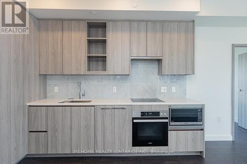 912 - 85 Mcmahon Drive, Toronto (Bayview Village), ON - Indoor Photo Showing Kitchen