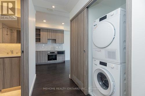 912 - 85 Mcmahon Drive, Toronto (Bayview Village), ON - Indoor Photo Showing Laundry Room