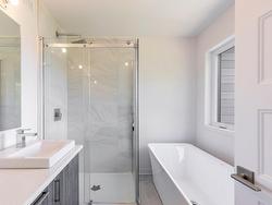 Ensuite bathroom - 