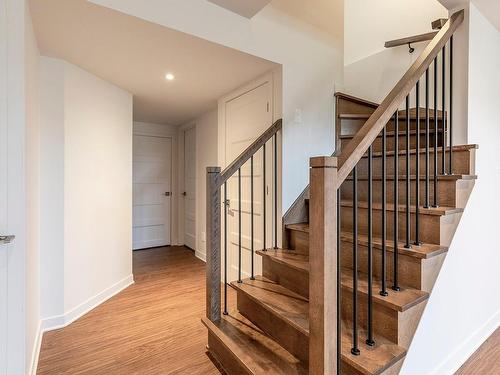 Staircase - 146 Westcroft Road, Beaconsfield, QC 