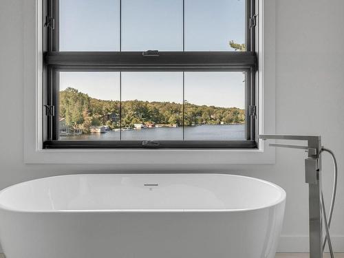 Ensuite bathroom - 3859 Ch. Du Lac-Sept-Îles, Saint-Raymond, QC - Indoor Photo Showing Bathroom