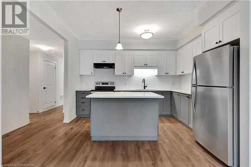 261 Woodbine Avenue Unit# 59, Kitchener, ON - Indoor Photo Showing Kitchen With Stainless Steel Kitchen With Upgraded Kitchen