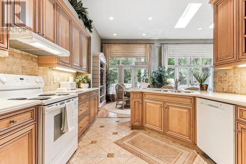 29 Arlington Way, Markham (Grandview), ON - Indoor Photo Showing Kitchen With Double Sink