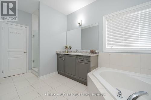 29 Ezra Crescent, Brampton, ON - Indoor Photo Showing Bathroom