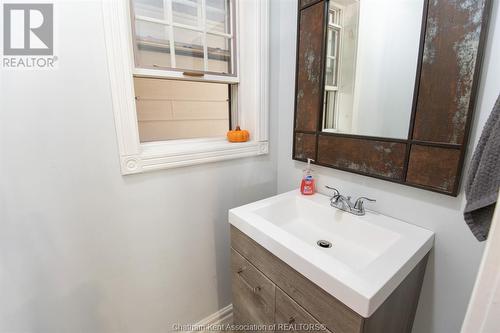 612 North Street, Dresden, ON - Indoor Photo Showing Bathroom