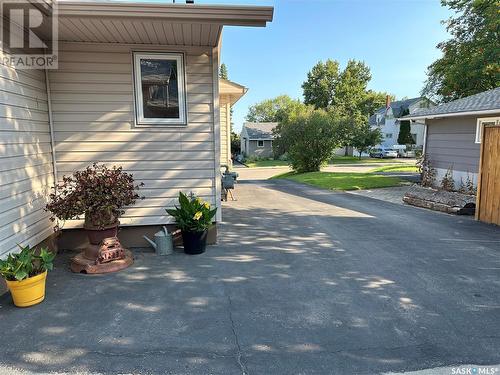 675 21St Street W, Prince Albert, SK - Outdoor