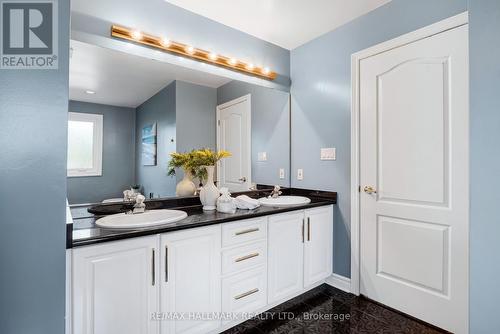 182 Clover Leaf Street, Vaughan (East Woodbridge), ON - Indoor Photo Showing Bathroom