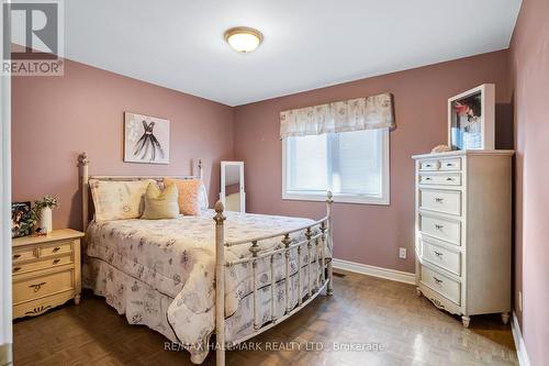 182 Clover Leaf Street, Vaughan (East Woodbridge), ON - Indoor Photo Showing Bedroom