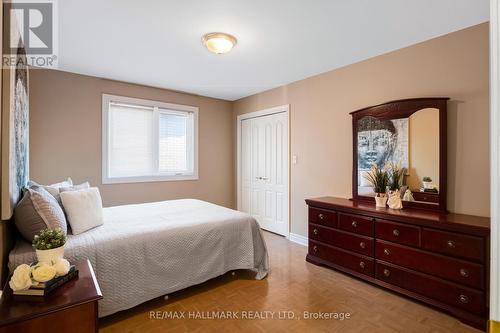 182 Clover Leaf Street, Vaughan (East Woodbridge), ON - Indoor Photo Showing Bedroom