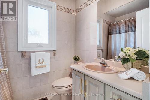 182 Clover Leaf Street, Vaughan (East Woodbridge), ON - Indoor Photo Showing Bathroom