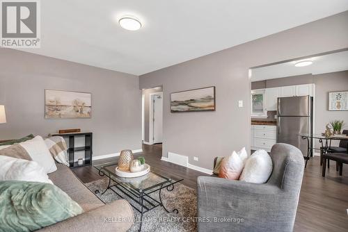 144 Essa Road, Barrie, ON - Indoor Photo Showing Living Room