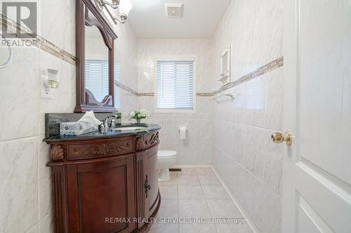 38 Sams Crescent, Brampton (Fletcher'S Meadow), ON - Indoor Photo Showing Bathroom