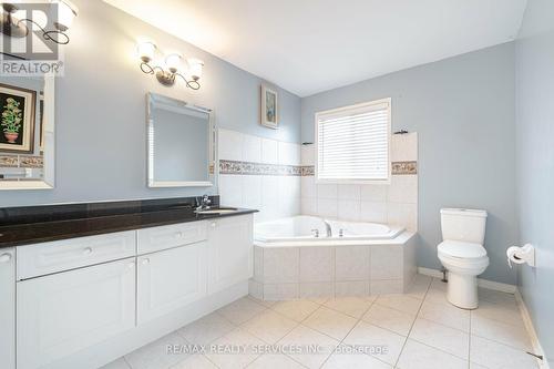 38 Sams Crescent, Brampton (Fletcher'S Meadow), ON - Indoor Photo Showing Bathroom