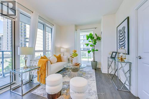 205 - 65 Speers Road, Oakville, ON - Indoor Photo Showing Dining Room