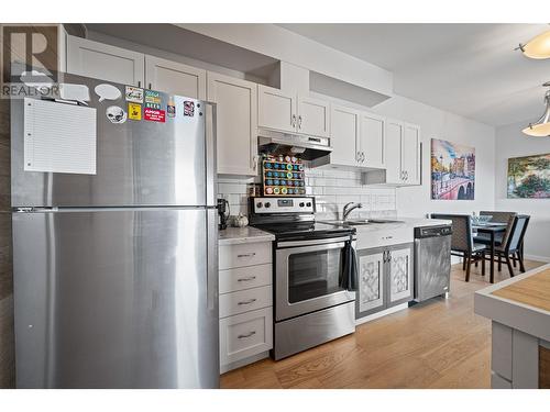 612-429 St Paul Street, Kamloops, BC - Indoor Photo Showing Kitchen