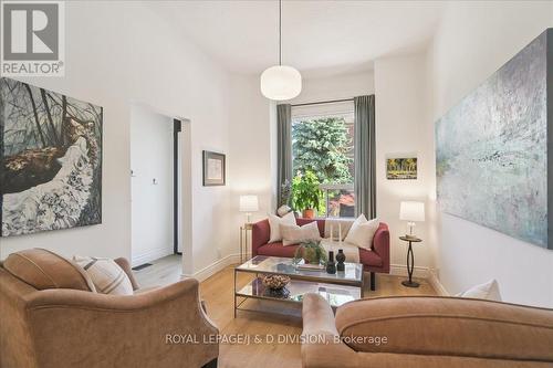 22 Symington Avenue, Toronto (Dovercourt-Wallace Emerson-Junction), ON - Indoor Photo Showing Living Room