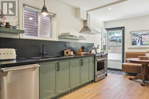 22 Symington Avenue, Toronto (Dovercourt-Wallace Emerson-Junction), ON - Indoor Photo Showing Kitchen