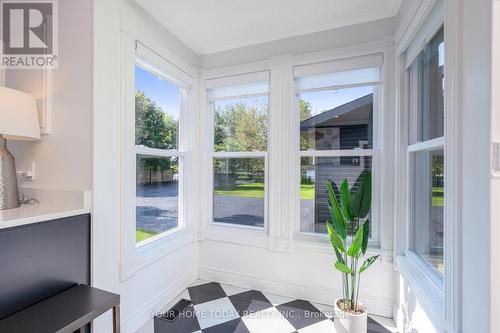 12889 15 Side Road, Halton Hills, ON - Indoor Photo Showing Other Room