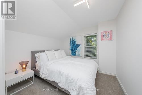 12889 15 Side Road, Halton Hills, ON - Indoor Photo Showing Bedroom