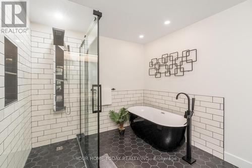 12889 15 Side Road, Halton Hills, ON - Indoor Photo Showing Bathroom