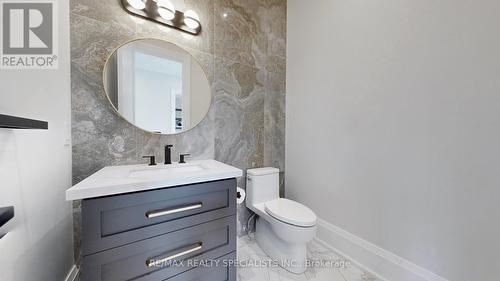 212 Southview Road, Oakville, ON - Indoor Photo Showing Bathroom