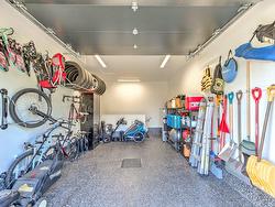 Garage - 