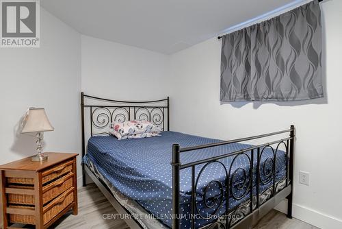 4663 Montrose Road, Niagara Falls, ON - Indoor Photo Showing Bedroom