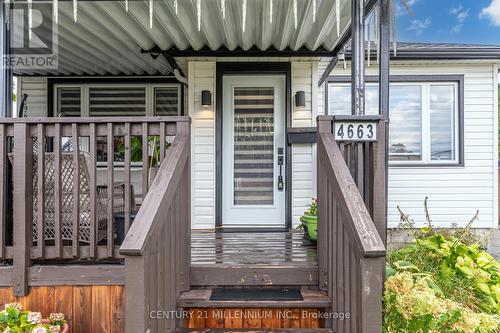 4663 Montrose Road, Niagara Falls, ON - Outdoor