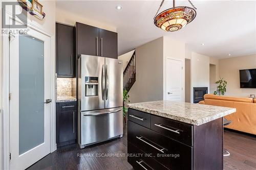 463 Macintosh Drive, Hamilton (Stoney Creek), ON - Indoor Photo Showing Kitchen