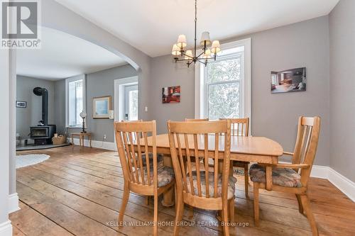 6783 Gerrie Road, Centre Wellington, ON - Indoor Photo Showing Dining Room