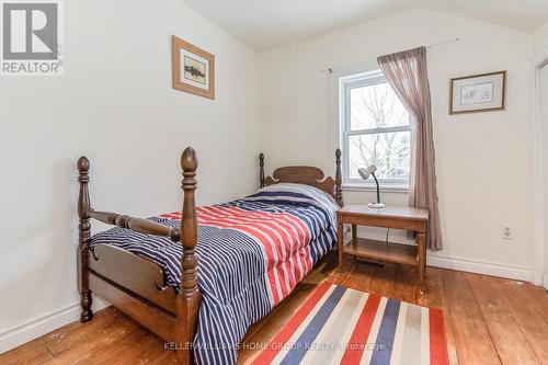 6783 Gerrie Road, Centre Wellington, ON - Indoor Photo Showing Bedroom